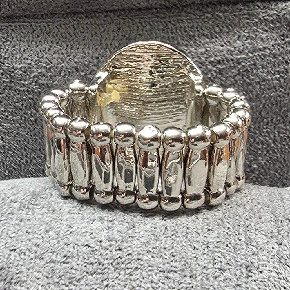 New Oval Clear Rhinestone Stretch Band Ring Silver Tone Statement Cocktail Halo